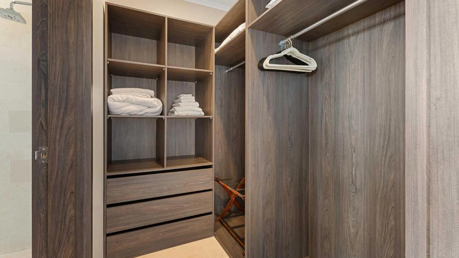 Дом отдыха Eagle Beach Палм Бич